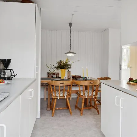 Ingobert - 50m From The Sea In Ne Jutland By Interhome * Hals
