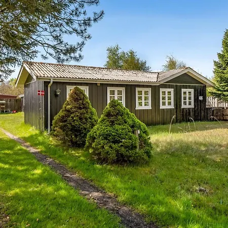 Ingobert - 50m From The Sea In Ne Jutland By Interhome Holiday home Hals