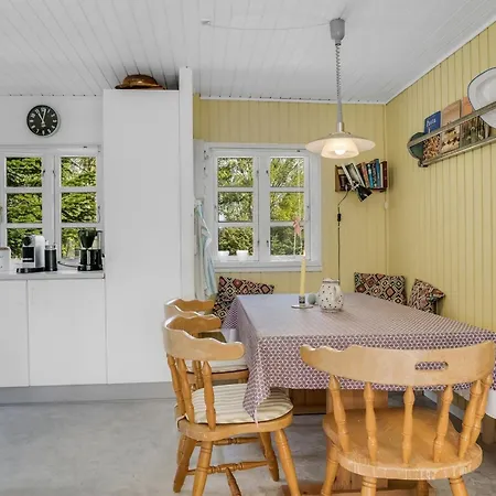 Ingobert - 50m From The Sea By Interhome Feriehus *